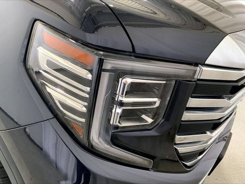 Used 2023 GMC Sierra 1500 SLT RWD image 12