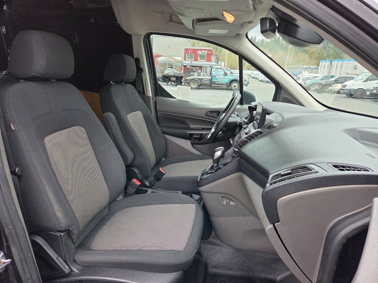 Used 2022 Ford Transit Connect XL FWD image 16