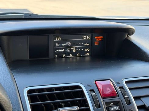 Used 2018 Subaru Forester 2.5i Premium w/ Protection Package #1 AWD/4WD image 11
