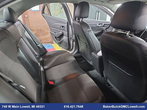Used 2014 Chevrolet Malibu LT w/ Power Convenience Package image 11