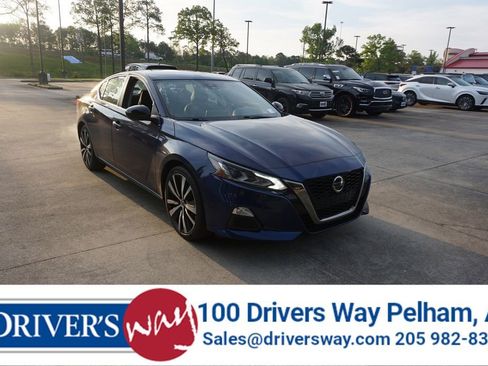 Used 2022 Nissan Altima 2.5 SR image 1