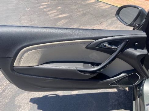 Used 2018 Buick Cascada Premium FWD image 8