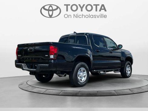 Used 2023 Toyota Tacoma SR AWD/4WD image 5