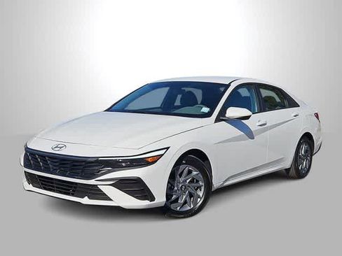 Certified 2025 Hyundai Elantra Blue image 1