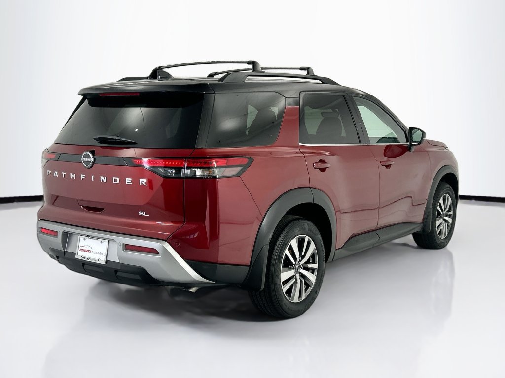 Used 2023 Nissan Pathfinder SL FWD image 5