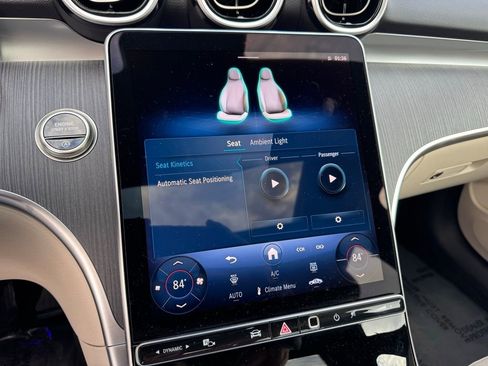 Used 2025 Mercedes-Benz C 300 Sedan image 28