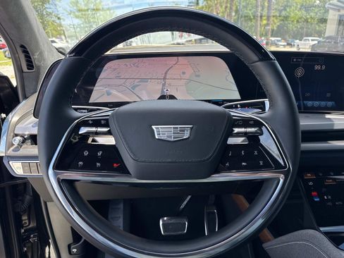 New 2026 Cadillac Vistiq Premium Luxury AWD/4WD image 18