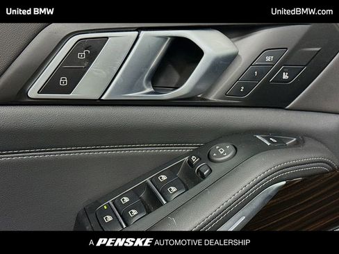 Used 2025 BMW X5 xDrive40i image 3