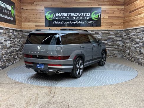 Used 2025 Hyundai Santa Fe Limited image 9