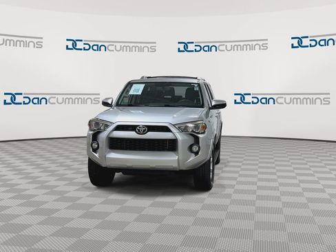 Used 2018 Toyota 4Runner SR5 RWD image 3