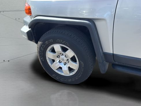 Used 2008 Toyota FJ Cruiser 4WD image 37