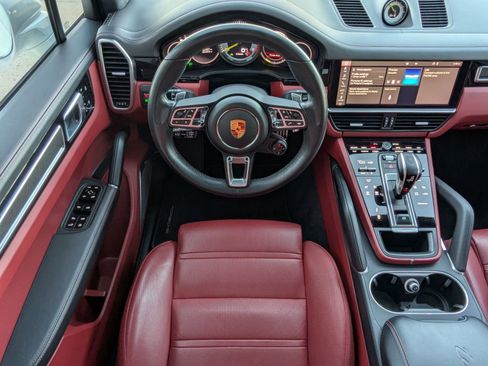 Certified 2021 Porsche Cayenne Turbo S image 15