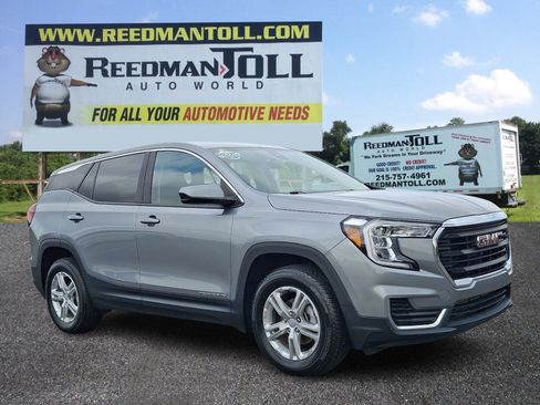 Used 2023 GMC Terrain SLE AWD/4WD image 1