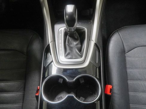 Used 2015 Ford Fusion SE w/ Equipment Group 202A image 33