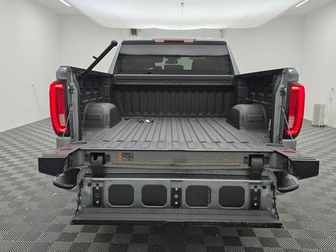 Used 2024 GMC Sierra 1500 SLT image 10