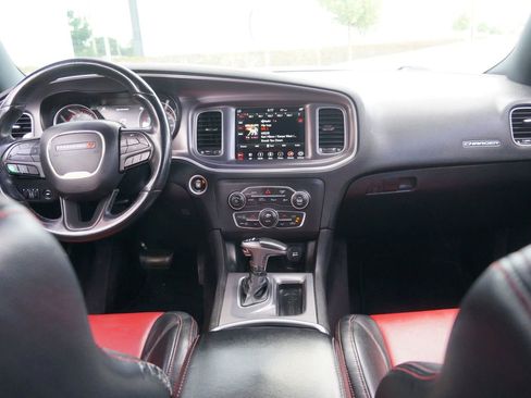 Used 2019 Dodge Charger GT image 29