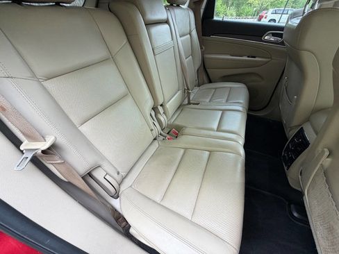 Used 2014 Jeep Grand Cherokee Limited w/ Luxury Group II AWD/4WD image 9