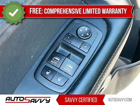 Used 2023 Dodge Challenger SXT image 17