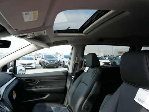 New 2026 Honda Odyssey EX-L image 25