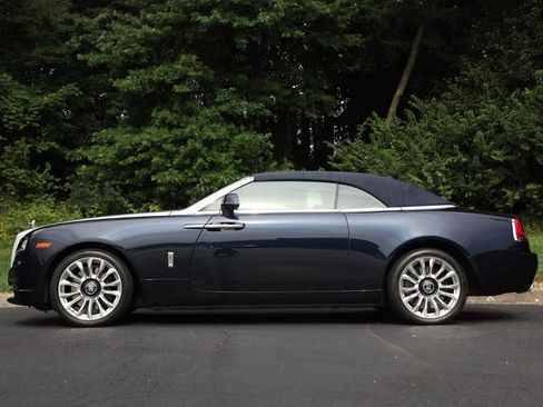 Used 2019 Rolls-Royce Dawn image 12