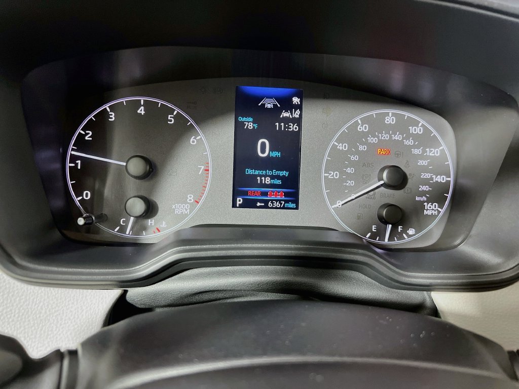 Used 2025 Toyota Corolla LE FWD image 18