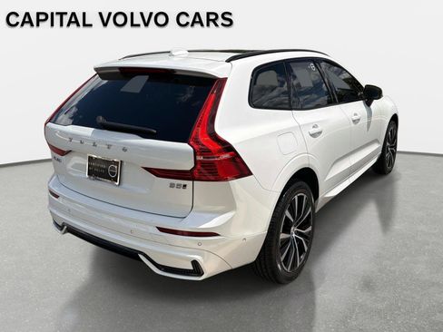 Used 2024 Volvo XC60 B5 Plus AWD/4WD image 5