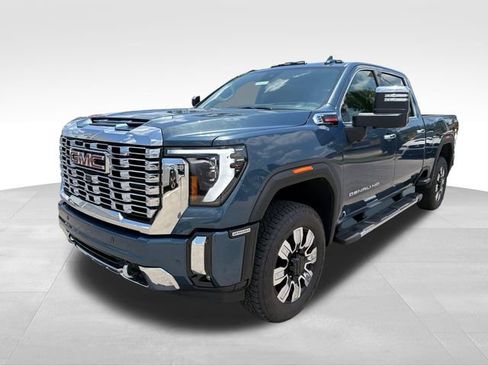New 2026 GMC Sierra 2500 Denali w/ Denali Reserve Package AWD/4WD image 3
