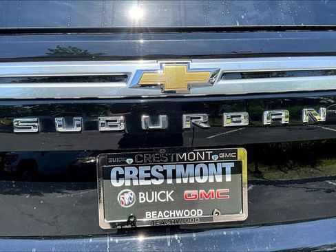 Used 2022 Chevrolet Suburban High Country AWD/4WD image 24