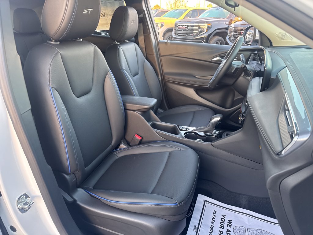 New 2026 Buick Encore GX Sport Touring w/ Comfort Package FWD image 12