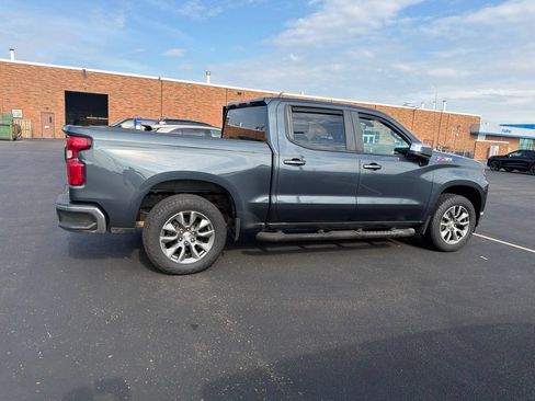Used 2022 Chevrolet Silverado 1500 LT AWD/4WD image 6