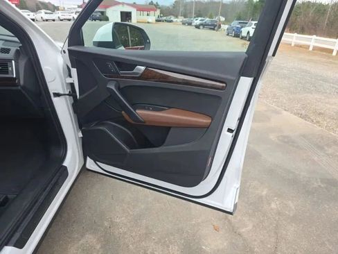 Used 2018 Audi Q5 2.0T Premium image 50