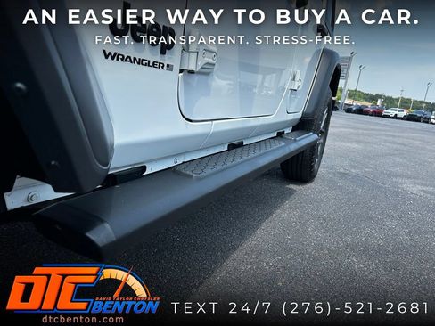 Used 2025 Jeep Wrangler Unlimited Sport AWD/4WD image 9