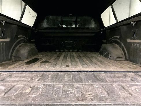 Used 2017 Ford F150 Lariat w/ Equipment Group 502A Luxury AWD/4WD image 33