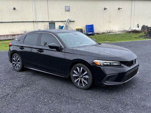 Used 2024 Honda Civic EX-L image 2