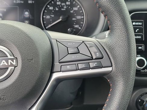 Used 2023 Nissan Kicks SR FWD image 26