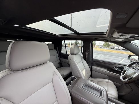 Used 2021 Chevrolet Tahoe Z71 w/ Z71 Signature Package image 32