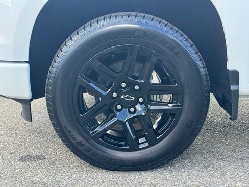 New 2026 Chevrolet Silverado 1500 RST w/ LPO, Dark Essentials Package AWD/4WD image 10