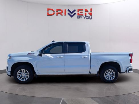 Used 2021 Chevrolet Silverado 1500 RST image 2