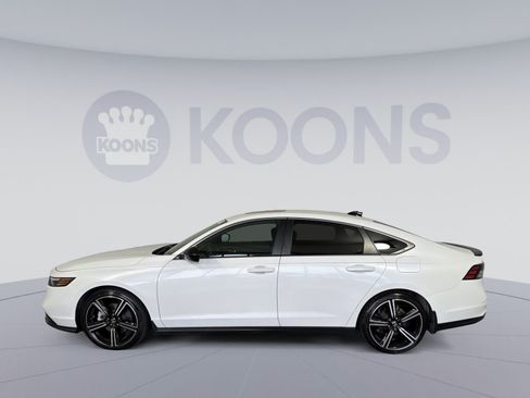 Used 2024 Honda Accord Sport image 2