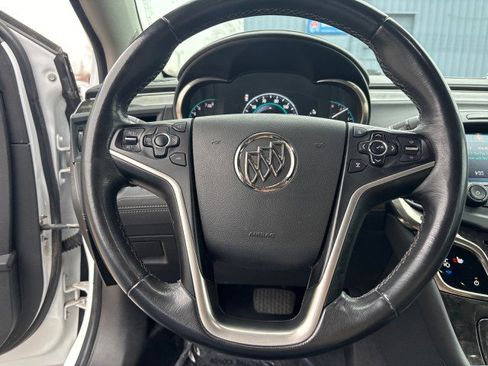 Used 2015 Buick LaCrosse Leather image 12