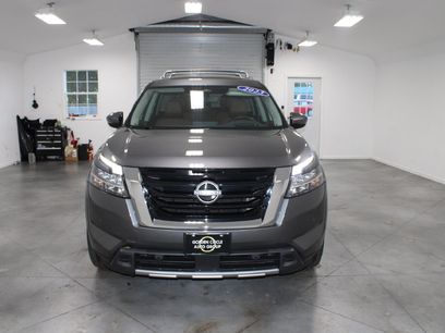 Used 2023 Nissan Pathfinder Platinum