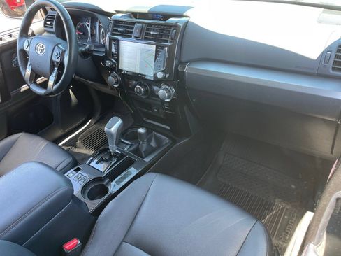 Used 2024 Toyota 4Runner TRD Off-Road Premium AWD/4WD image 13