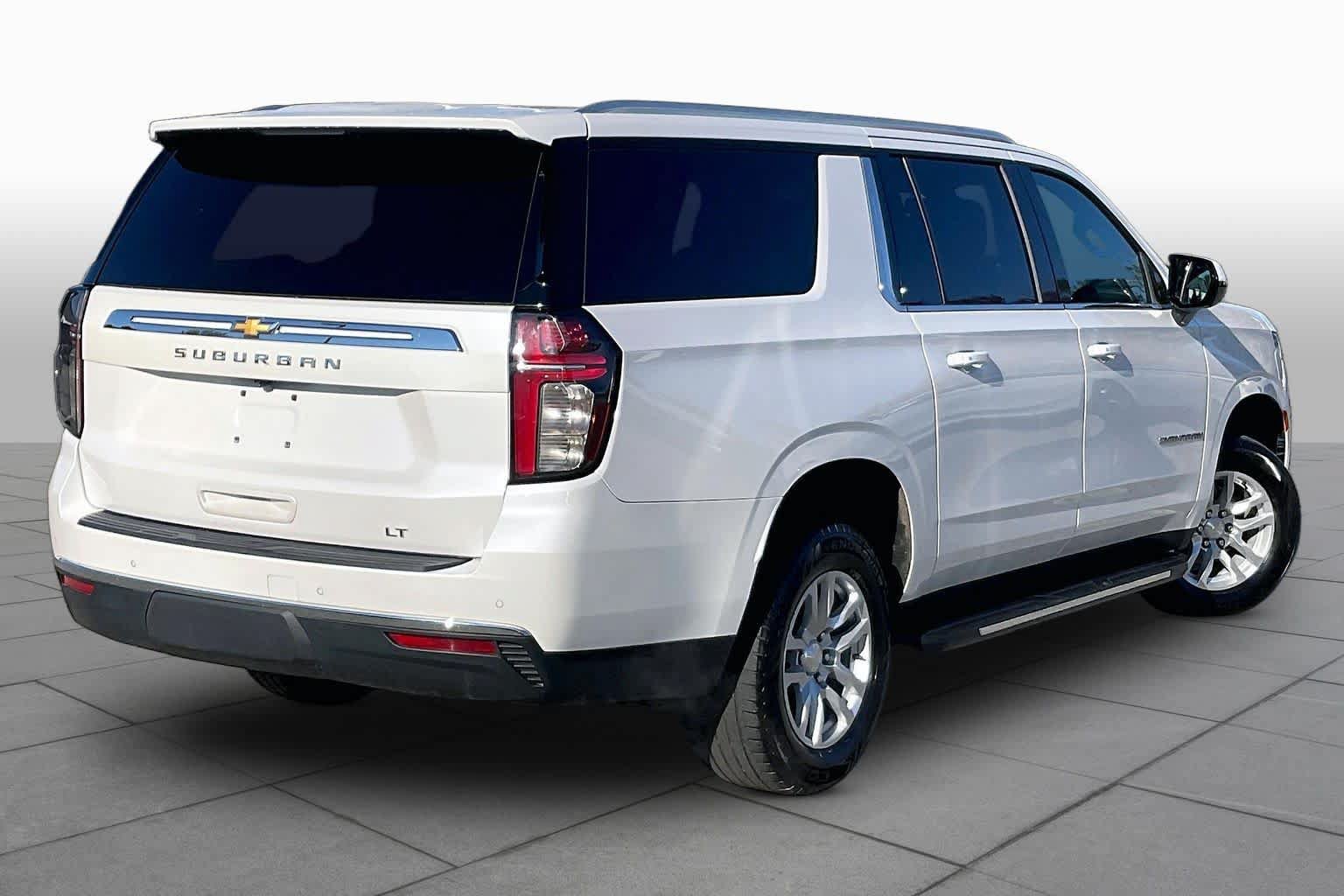 Used 2021 Chevrolet Suburban LT AWD/4WD image 11