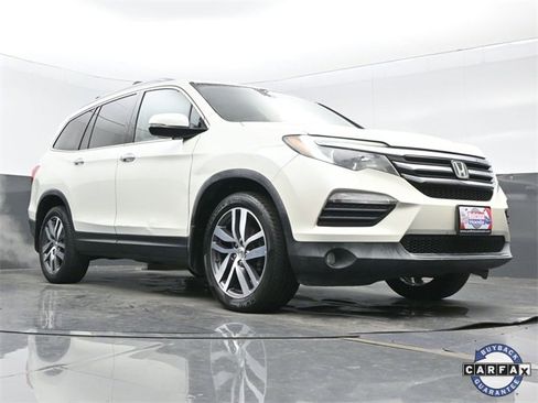 Used 2018 Honda Pilot Elite image 27