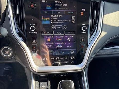 Used 2020 Subaru Outback Limited image 8