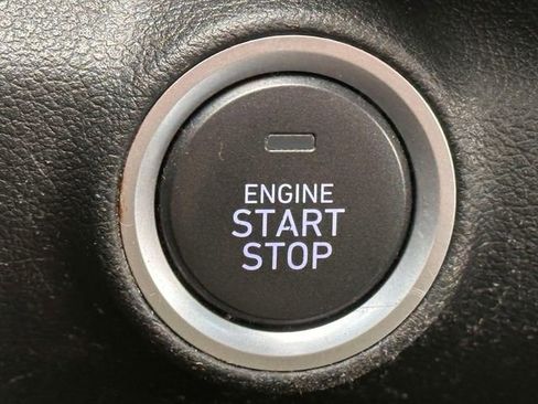 Used 2023 Hyundai Kona SEL image 32