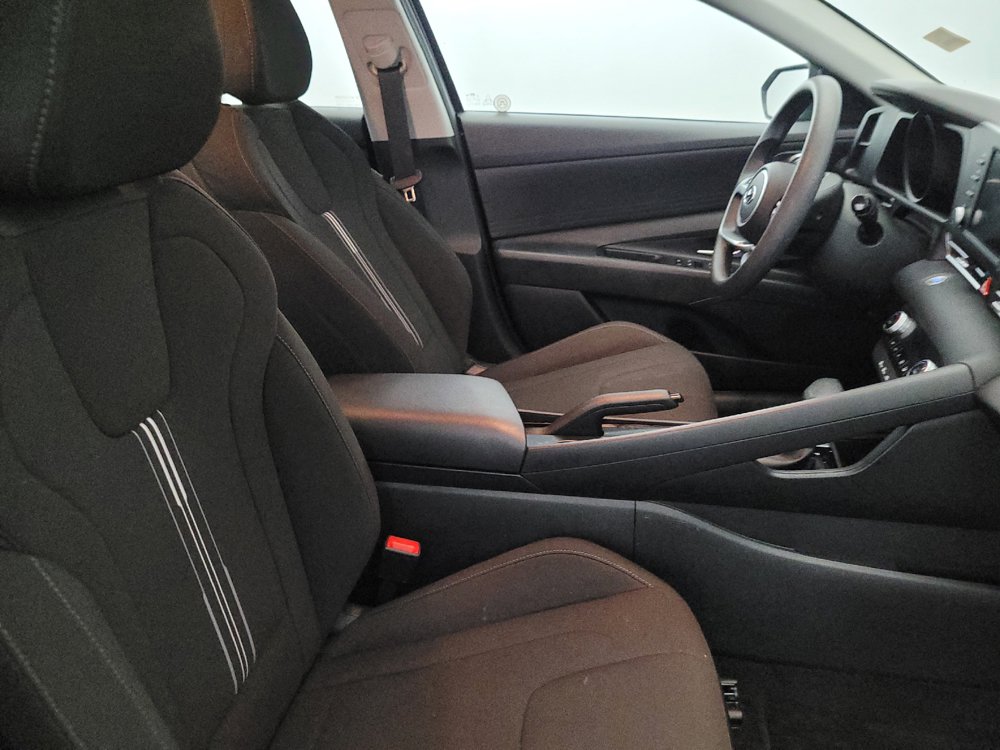 Used 2023 Hyundai Elantra SEL FWD image 21