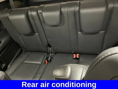 Used 2023 Subaru Ascent Touring AWD/4WD image 17