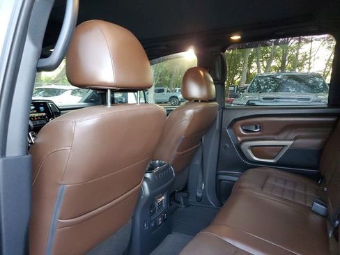 Used 2021 Nissan Titan Platinum Reserve w/ Moonroof Package AWD/4WD image 11