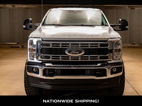 Used 2025 Ford F350 XLT w/ FX4 Off-Road Package image 4